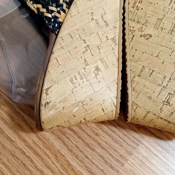 Skechers Luxe Foam Wedge Sandals Womens Sz 11 EU 41 Thong Slip On 38533 - Picture 10 of 16